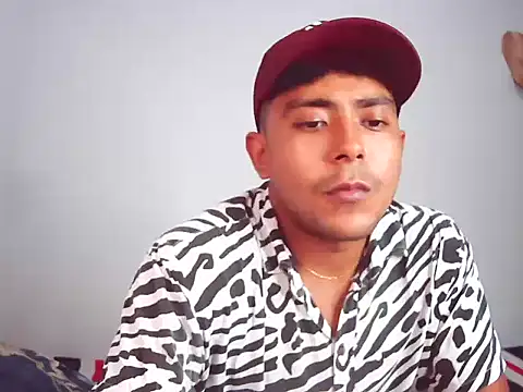 Snapshot of wailer_ chatting on December 21, 2024, 9:36 pm wailer online show from December 21, 2024, 9:36 pm