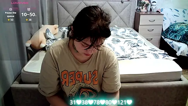 Snapshot of juliettkalen chatting on October 21, 2025, 5:29 am juliettkalen online show from October 21, 2025, 5:29 am