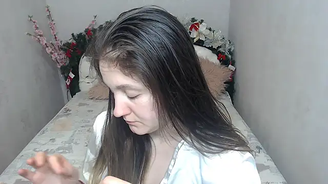 Holliy Cooper online show from January 15, 2026, 9:23 am