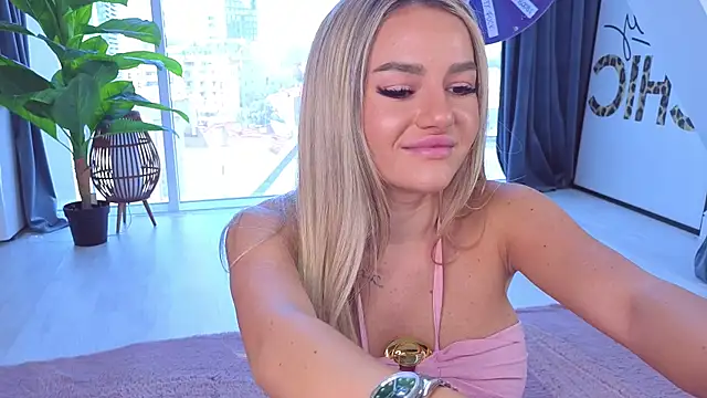 Snapshot of SpoilM3Mor3 chatting on September 23, 2025, 9:49 am SpoilM3Mor3 online show from September 23, 2025, 9:49 am