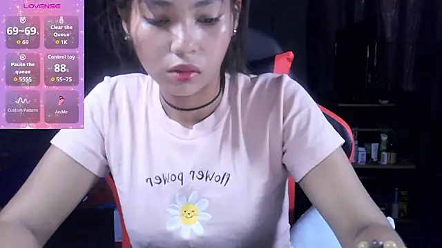 Meili  online show from October 19, 2025, 5:32 am