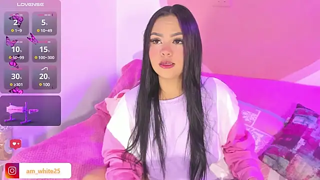 amber white25  online show from January 21, 2025, 2:43 am