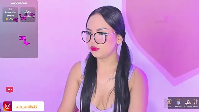 amber white25  online show from January 3, 2025, 4:55 am