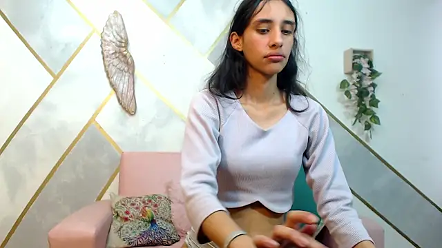 RoxanaCyrano  online show from November 20, 2025, 8:31 pm