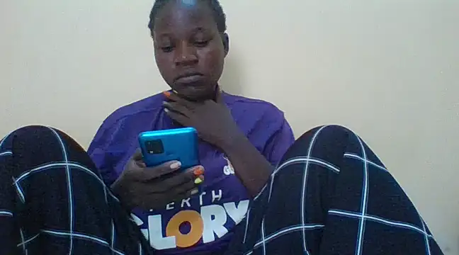 prettychic5 online show from January 21, 2025, 1:21 pm