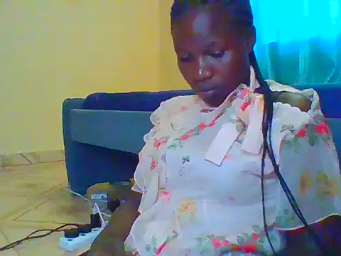 prettychic5 online show from April 7, 2026, 9:22 am