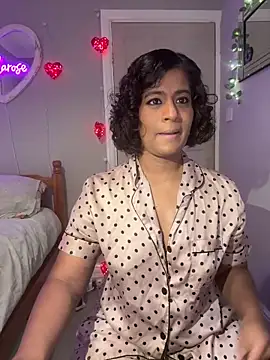 RoseMelanie online show from December 21, 2025, 6:42 pm