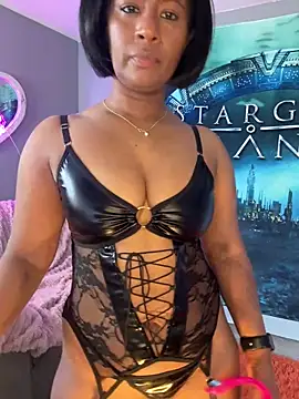 RoseMelanie online show from April 17, 2026, 7:00 am