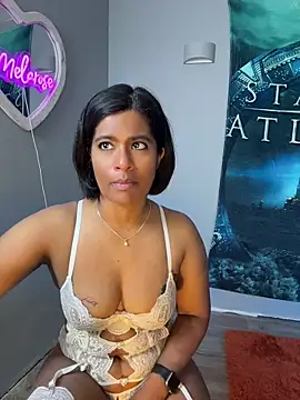 RoseMelanie online show from April 14, 2026, 7:02 am