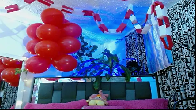 DULCE ZOE online show from February 27, 2025, 5:18 am