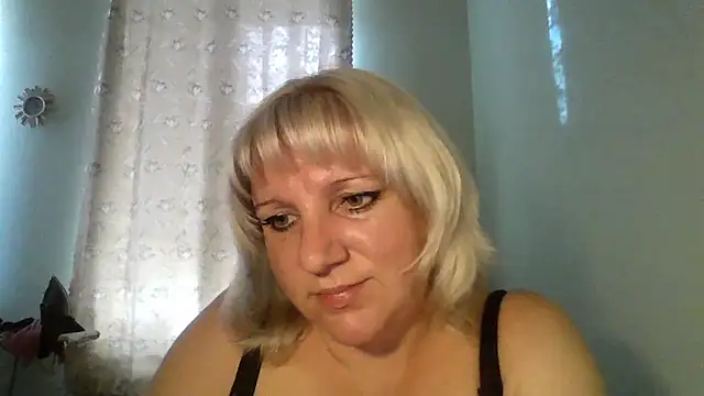 Snapshot of MeilomaWesa chatting on October 2, 2025, 1:03 pm MeilomaWesa online show from October 2, 2025, 1:03 pm