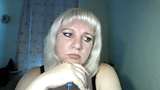 Snapshot of MeilomaWesa chatting on October 31, 2025, 12:02 pm MeilomaWesa online show from October 31, 2025, 12:02 pm