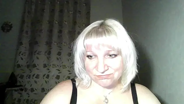 Snapshot of MeilomaWesa chatting on October 25, 2025, 11:16 pm MeilomaWesa online show from October 25, 2025, 11:16 pm