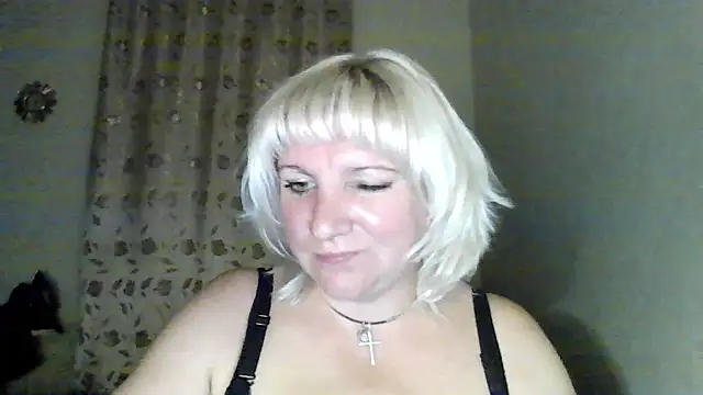 Snapshot of MeilomaWesa chatting on September 17, 2025, 10:56 pm MeilomaWesa online show from September 17, 2025, 10:56 pm