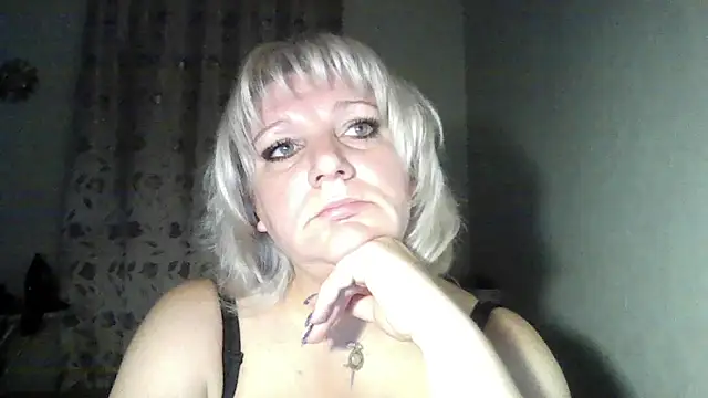 Snapshot of MeilomaWesa chatting on October 4, 2025, 3:13 pm MeilomaWesa online show from October 4, 2025, 3:13 pm