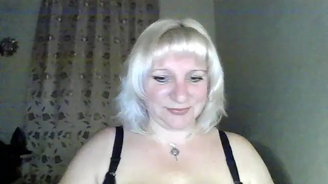 Snapshot of MeilomaWesa chatting on October 19, 2025, 9:17 pm MeilomaWesa online show from October 19, 2025, 9:17 pm