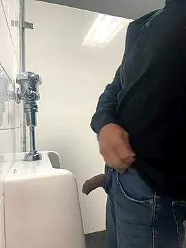 Alex69ricosuabe online show from November 1, 2025, 6:35 pm