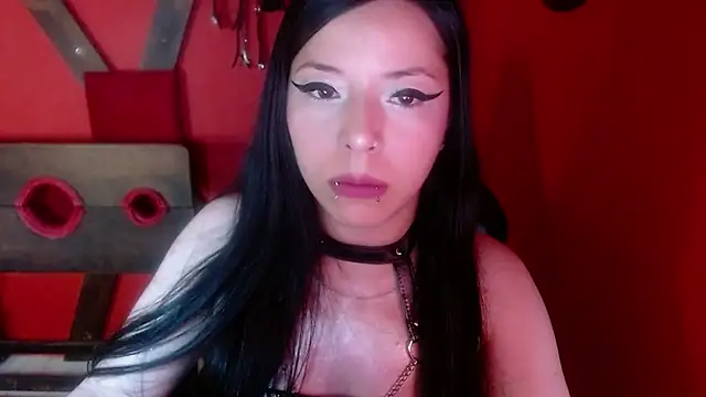 HannaCarrter online show from February 27, 2025, 12:12 pm