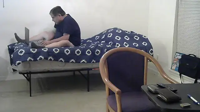 Snapshot of Peachestabby147 chatting on November 2, 2025, 4:50 am Peachestabby147 online show from November 2, 2025, 4:50 am