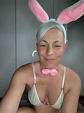 DarleenHot online show from April 5, 2026, 3:51 pm