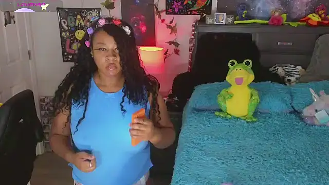 Snapshot of temptressbeauty24 chatting on October 1, 2025, 4:28 am temptressbeauty24 online show from October 1, 2025, 4:28 am