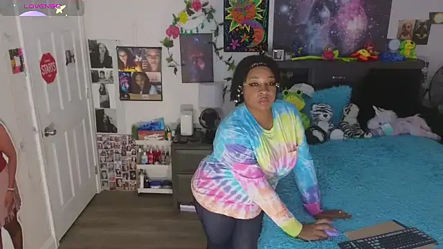 Snapshot of temptressbeauty24 chatting on October 14, 2025, 2:23 am temptressbeauty24 online show from October 14, 2025, 2:23 am