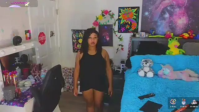 Snapshot of temptressbeauty24 chatting on September 19, 2025, 3:27 pm temptressbeauty24 online show from September 19, 2025, 3:27 pm