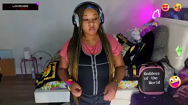 temptressbeauty24 online show from February 22, 2025, 8:42 pm