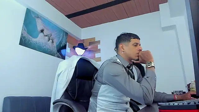 vincen jose online show from February 6, 2025, 2:22 am