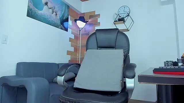 vincen jose online show from February 2, 2025, 1:02 am