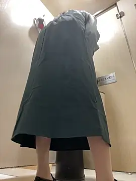 Asia-Lynn online show from April 6, 2026, 10:49 am