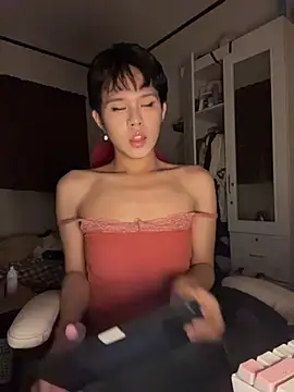 Plaxtique online show from January 8, 2026, 9:32 pm