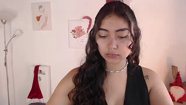  Kim  M online show from December 17, 2024, 2:22 pm