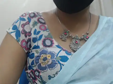 Lovely Siri 23 online show from June 21, 2026, 2:12 pm