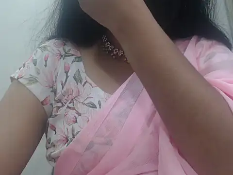 Lovely Siri 23 online show from May 27, 2026, 6:59 pm
