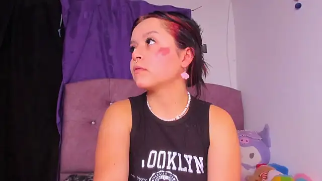 amy 18 online show from September 10, 2025, 5:50 am