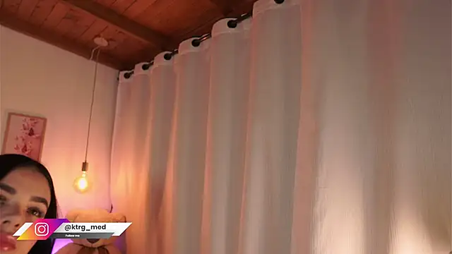 Snapshot of amelie_gonzalez chatting on September 27, 2025, 8:48 pm amelie gonzalez online show from September 27, 2025, 8:48 pm