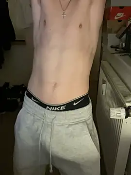 Using Crew online show from January 28, 2025, 6:17 pm