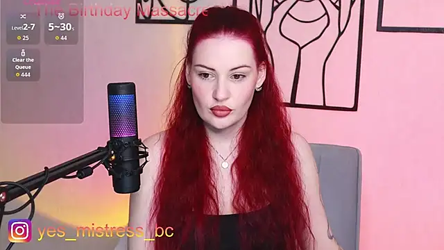 Vicky Fetish online show from March 12, 2026, 7:34 am