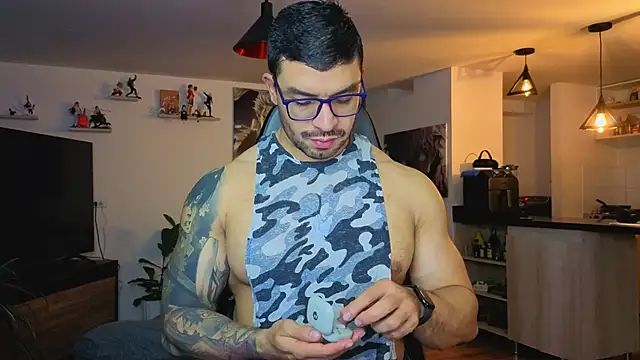 Michael Diamond online show from November 19, 2025, 3:28 am