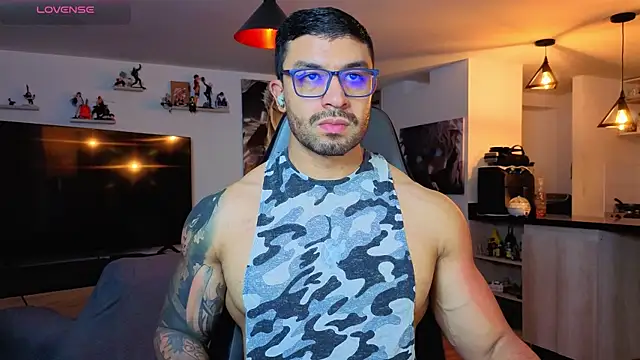 Michael Diamond online show from April 7, 2026, 3:52 am