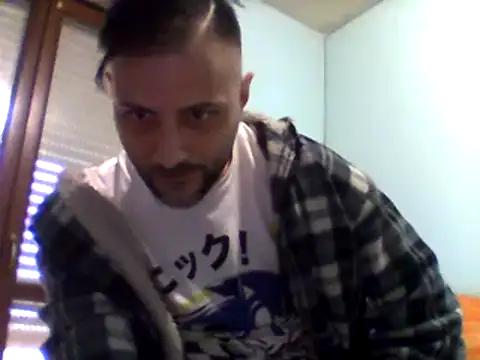 coppiasenzacensura online show from March 12, 2025, 10:26 am