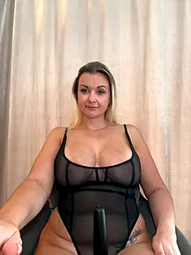 Bella-Tight online show from January 8, 2026, 9:26 am