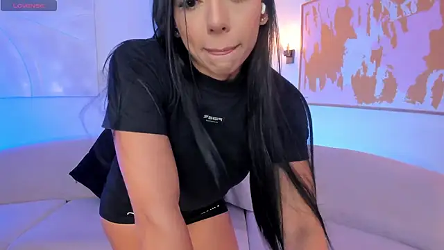 Snapshot of LizzHamilton__ chatting on September 27, 2025, 8:15 pm LizzHamilton   online show from September 27, 2025, 8:15 pm