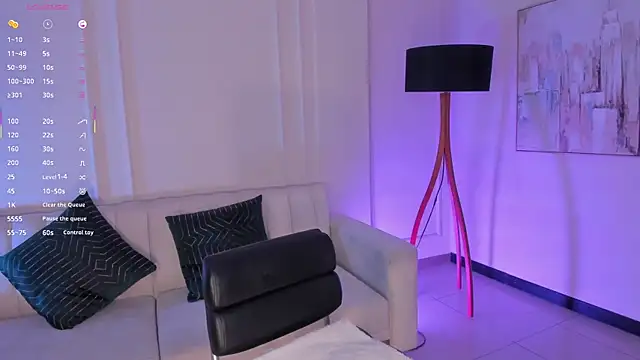 Snapshot of LizzHamilton__ chatting on October 12, 2025, 7:15 pm LizzHamilton   online show from October 12, 2025, 7:15 pm