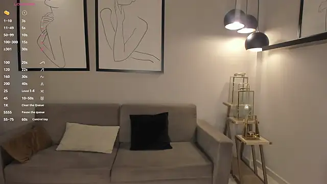 Snapshot of LizzHamilton__ chatting on February 18, 2026, 9:00 pm LizzHamilton online show from February 18, 2026, 9:00 pm