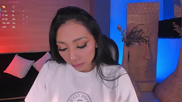 Snapshot of LizzHamilton__ chatting on September 24, 2025, 9:54 pm LizzHamilton   online show from September 24, 2025, 9:54 pm