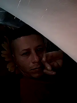 Somospareja1987 online show from October 19, 2025, 11:57 am