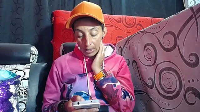 Snapshot of anyu1306 chatting on September 18, 2025, 7:39 pm anyu1306 online show from September 18, 2025, 7:39 pm