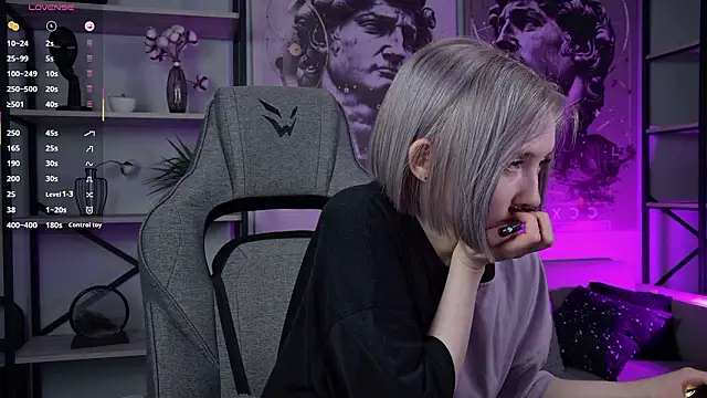 ReiYosimoto online show from March 22, 2026, 8:49 am